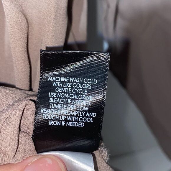 Torrid Women's Brown Pleated Popover Split Neckline Long Sleeve Blouse Size 00 - Picture 8 of 8